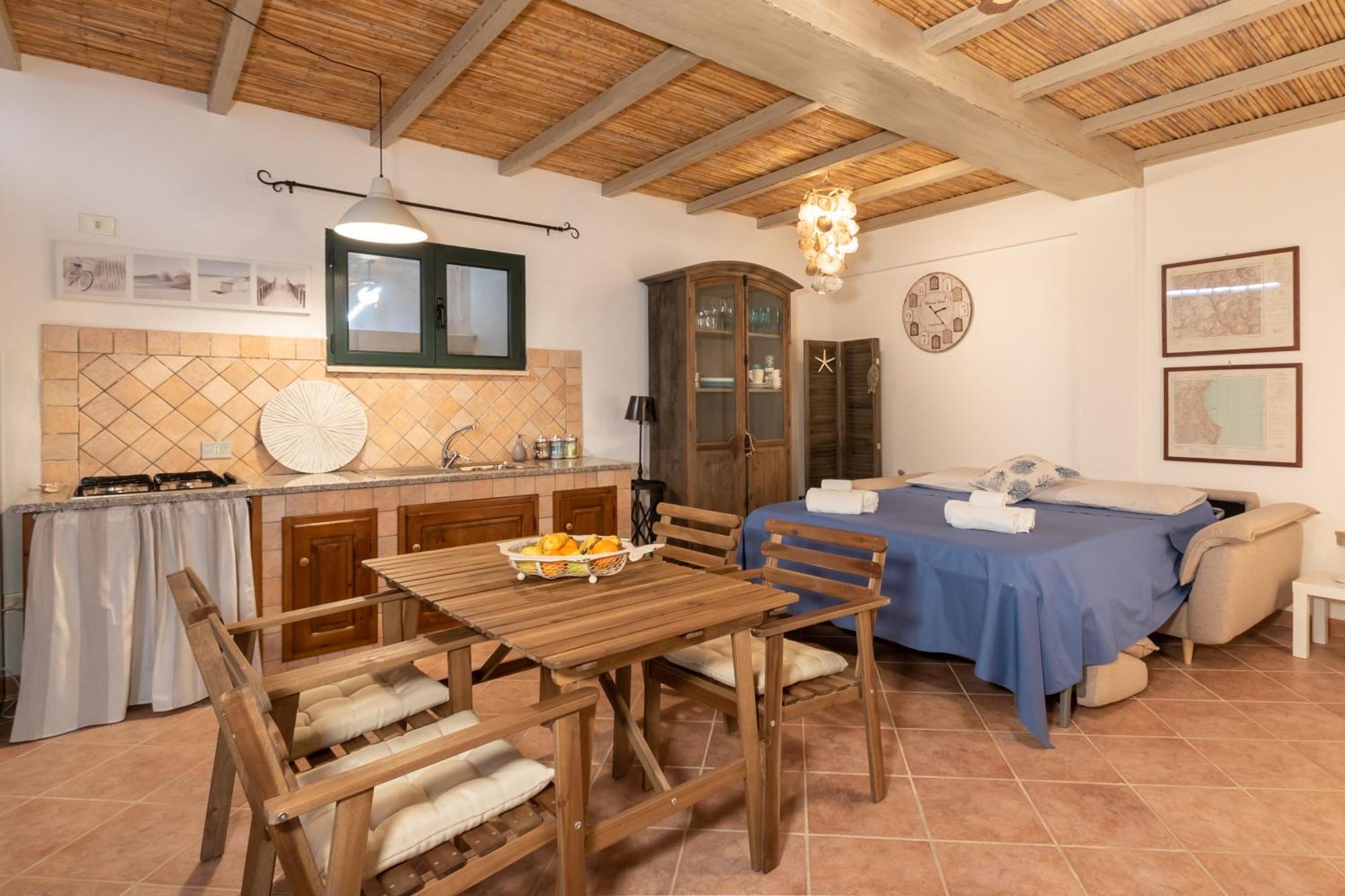 Raffinata Taverna Con Camino Cala Liberotto Zewnętrze zdjęcie